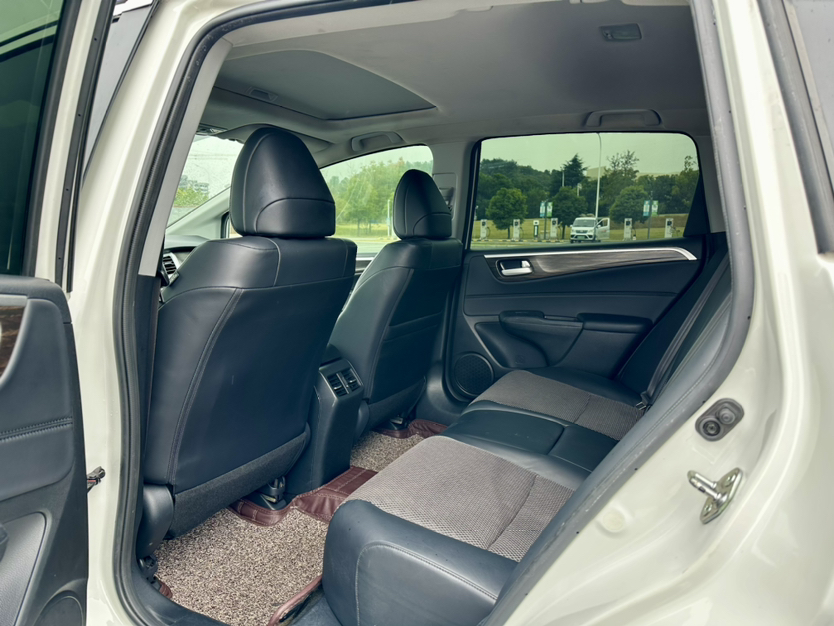 Used Honda Jade 2017 1.8L automatic Comfort version 5 seats
