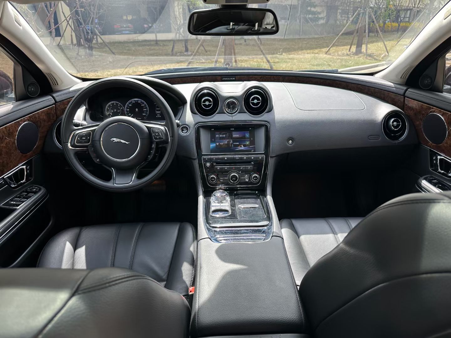 Used Jaguar XJ 2016 XJL 3.0 SC Two-Wheel-Drive Elegant Business Edition
