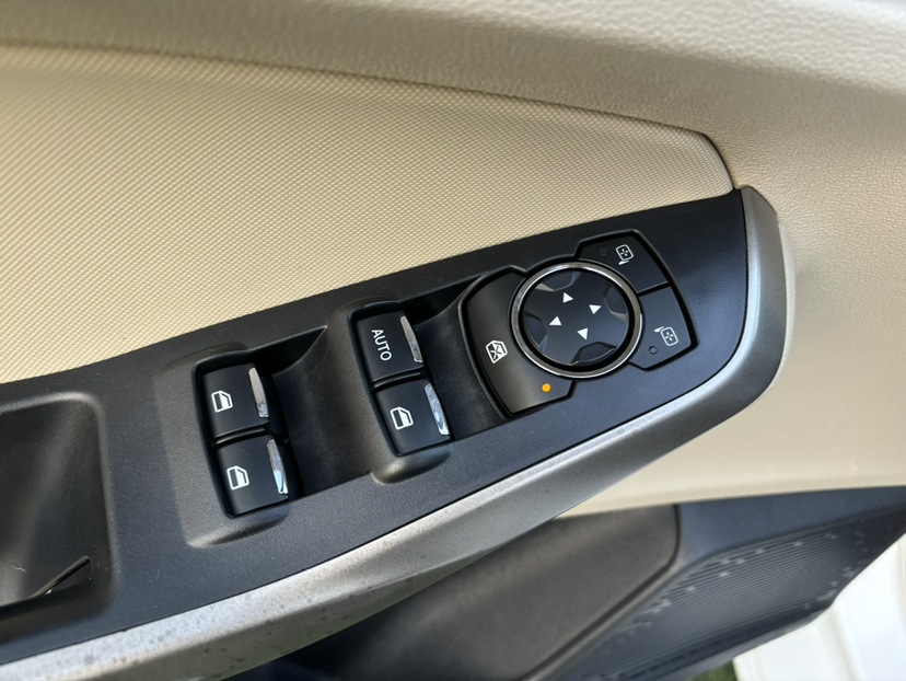 Used Ford Escort 2015 1.5L Automatic Comfort Model
