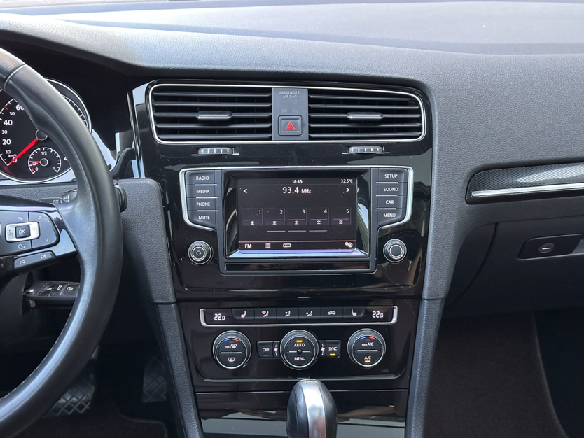 Used Volkswagen Golf 2014 1.4TSI Luxury Travel Edition
