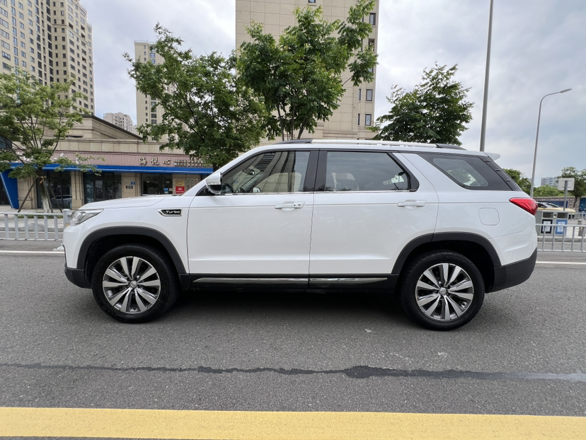 Used Changan CS95 2017 2.0T Two-Wheel Drive Zhitu Edition
