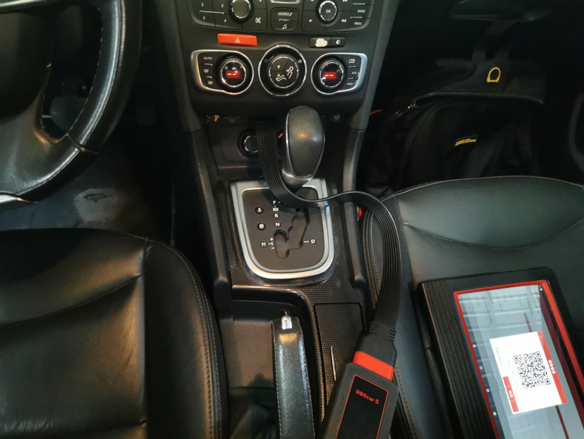 Used Citroen C4L 2014 1.6THP Connected Car Version Automatic Dynamic Model
