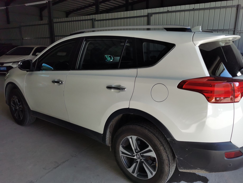 Used Toyota RAV4 2015 2.0L CVT Four-Wheel Drive New Edition
