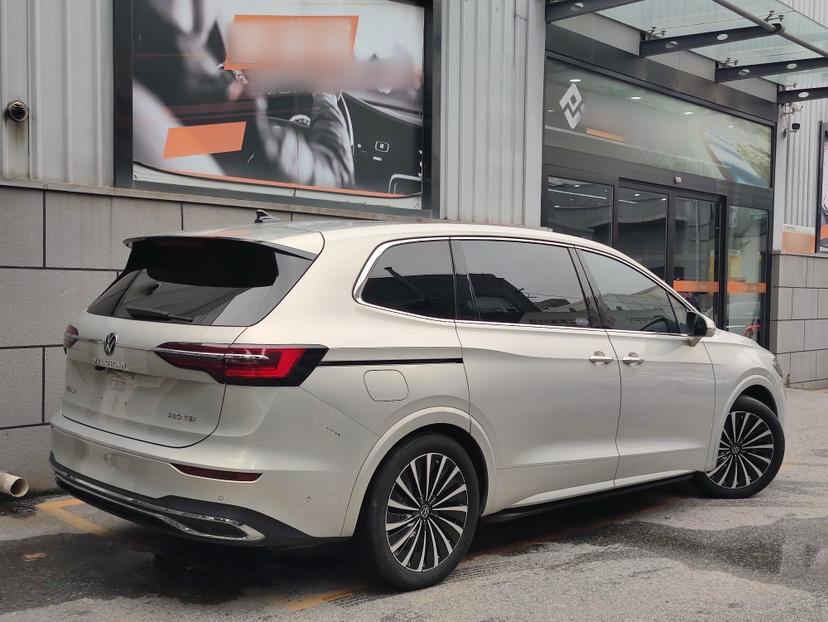 Used Volkswagen Viloran 2022 380TSI Prestige Edition
