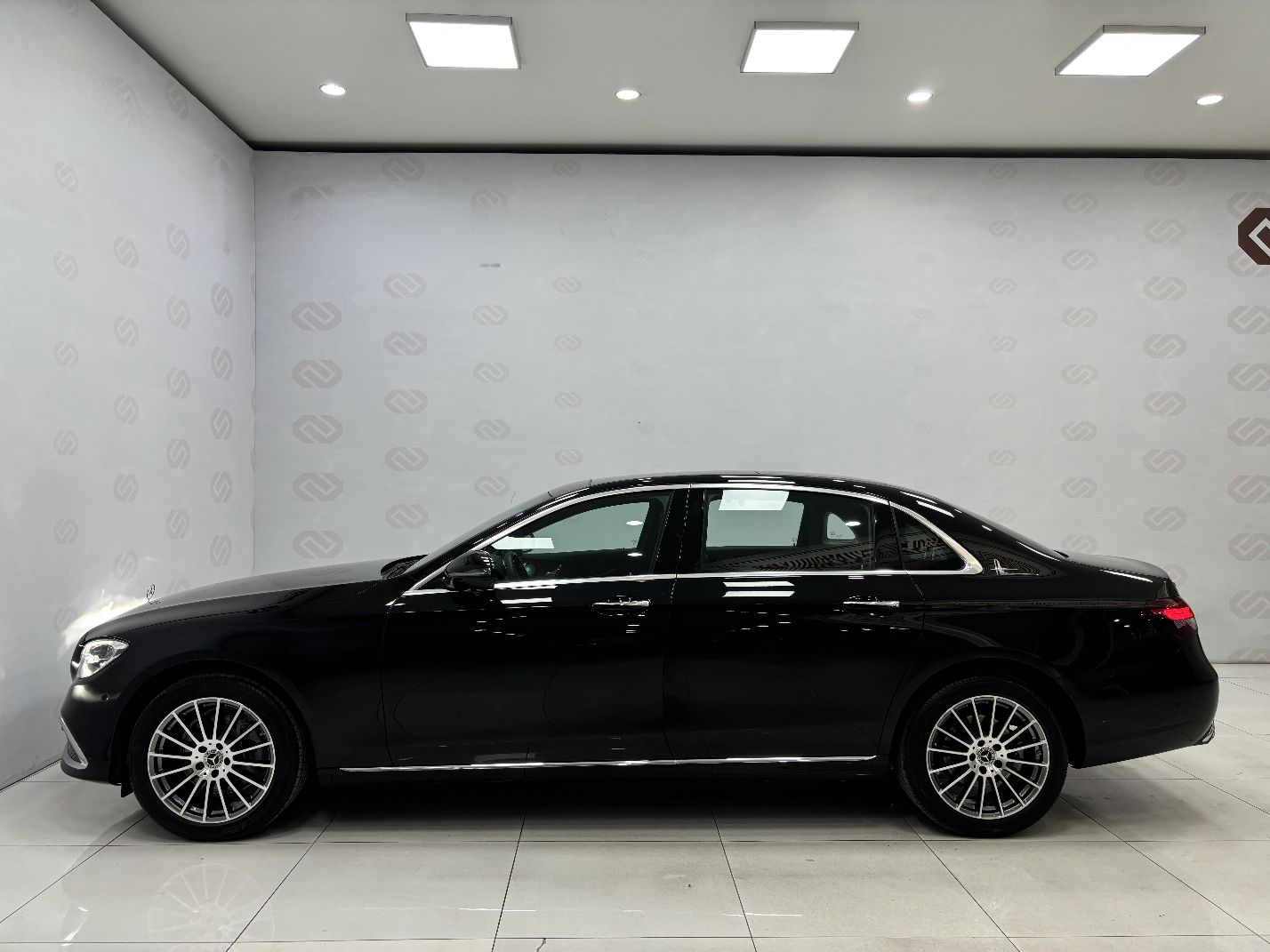 Used Mercedes-Benz E-Class 2022 E 260 L
