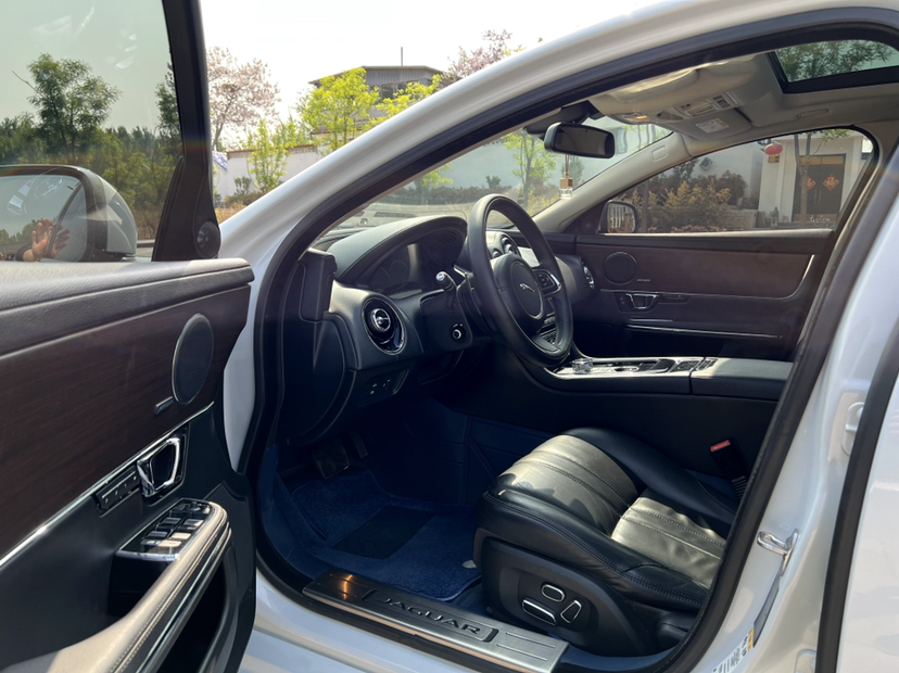 Used Jaguar XJ 2015 XJL 3.0 SC Elegant Business 80th Anniversary Limited Edition
