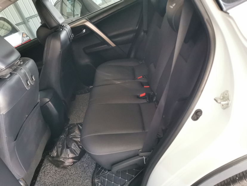 Used Toyota RAV4 2015 2.0L CVT Four-Wheel Drive New Edition
