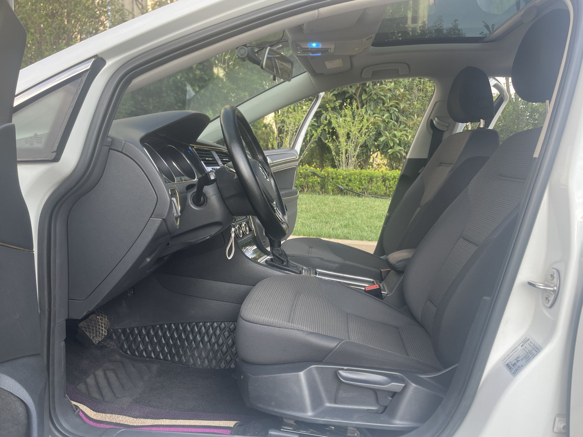 Used Volkswagen Golf 2017 230TSI Automatic Comfort Edition – Celebrating Milestone of One Million Units
