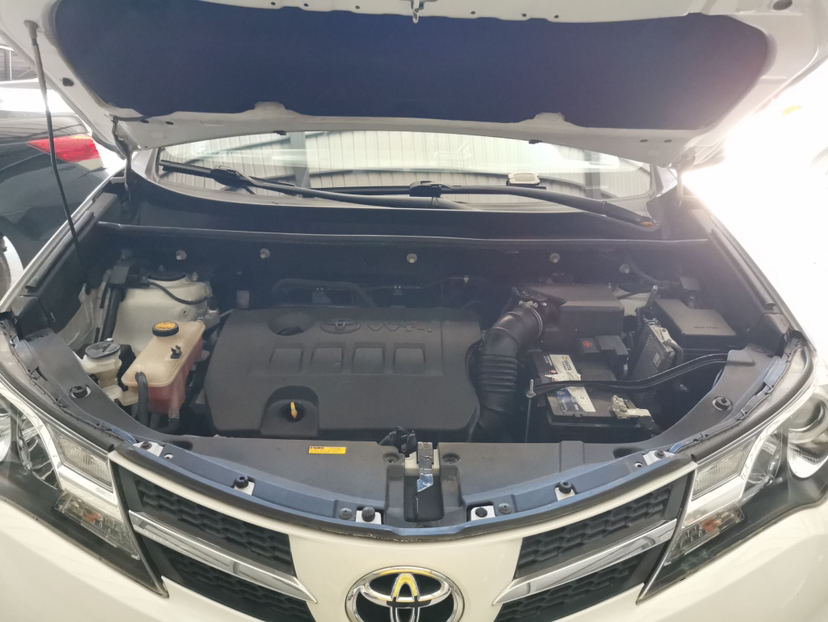 Used Toyota RAV4 2015 2.0L CVT Four-Wheel Drive New Edition
