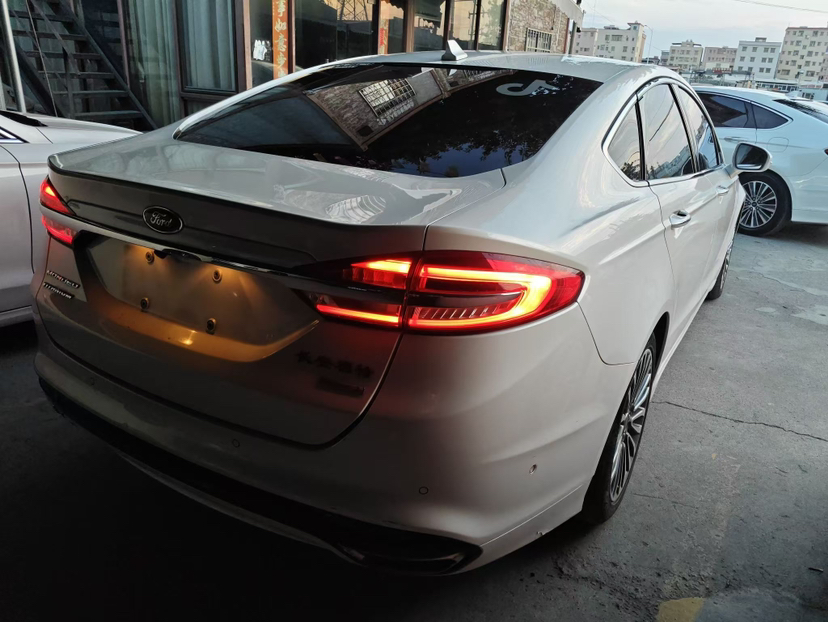 Used Ford Mondeo 2013 2.0L GTDi 200 Luxury Model
