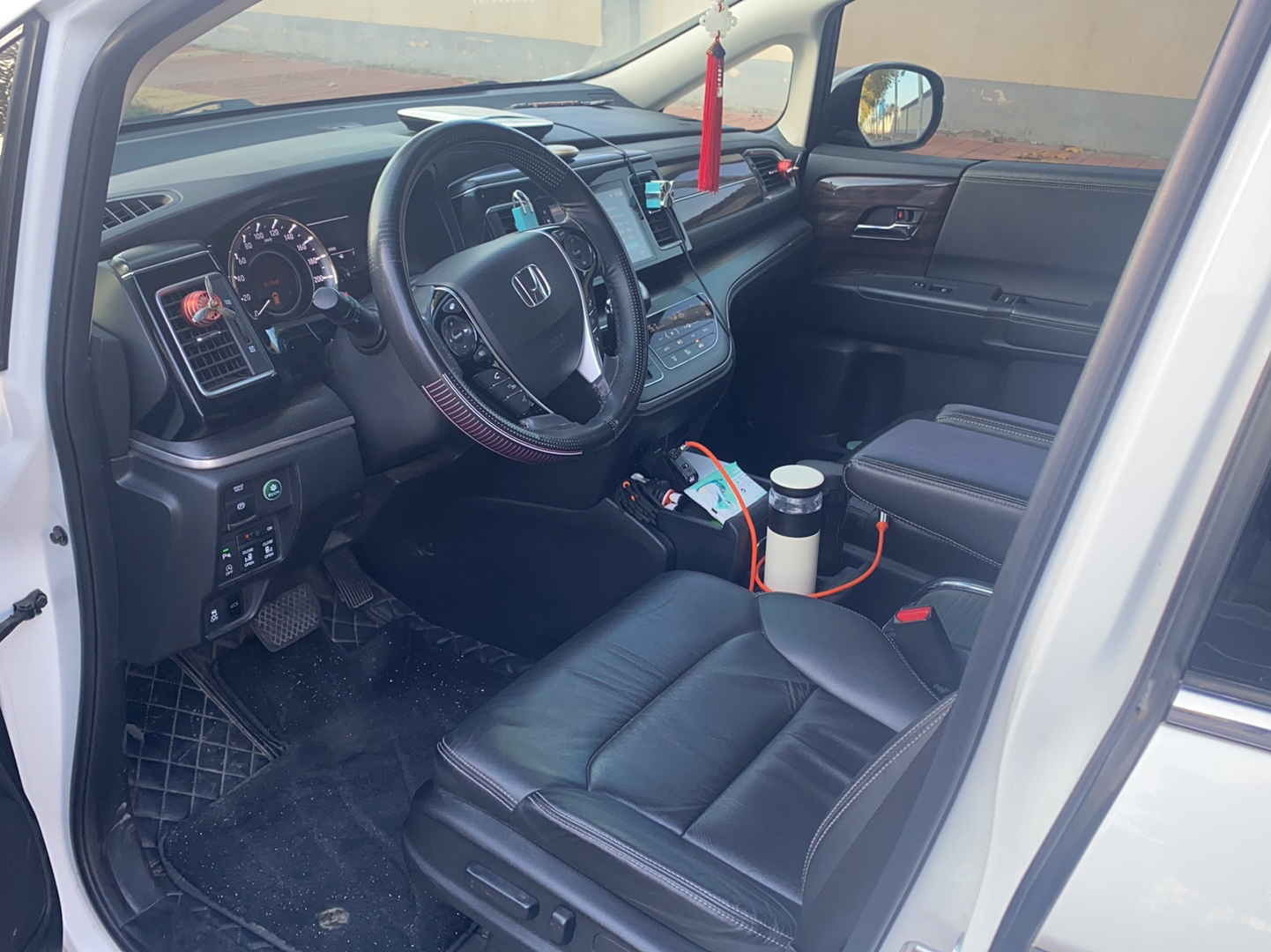 Used Honda Elysion 2016 2.4L Luxury Edition
