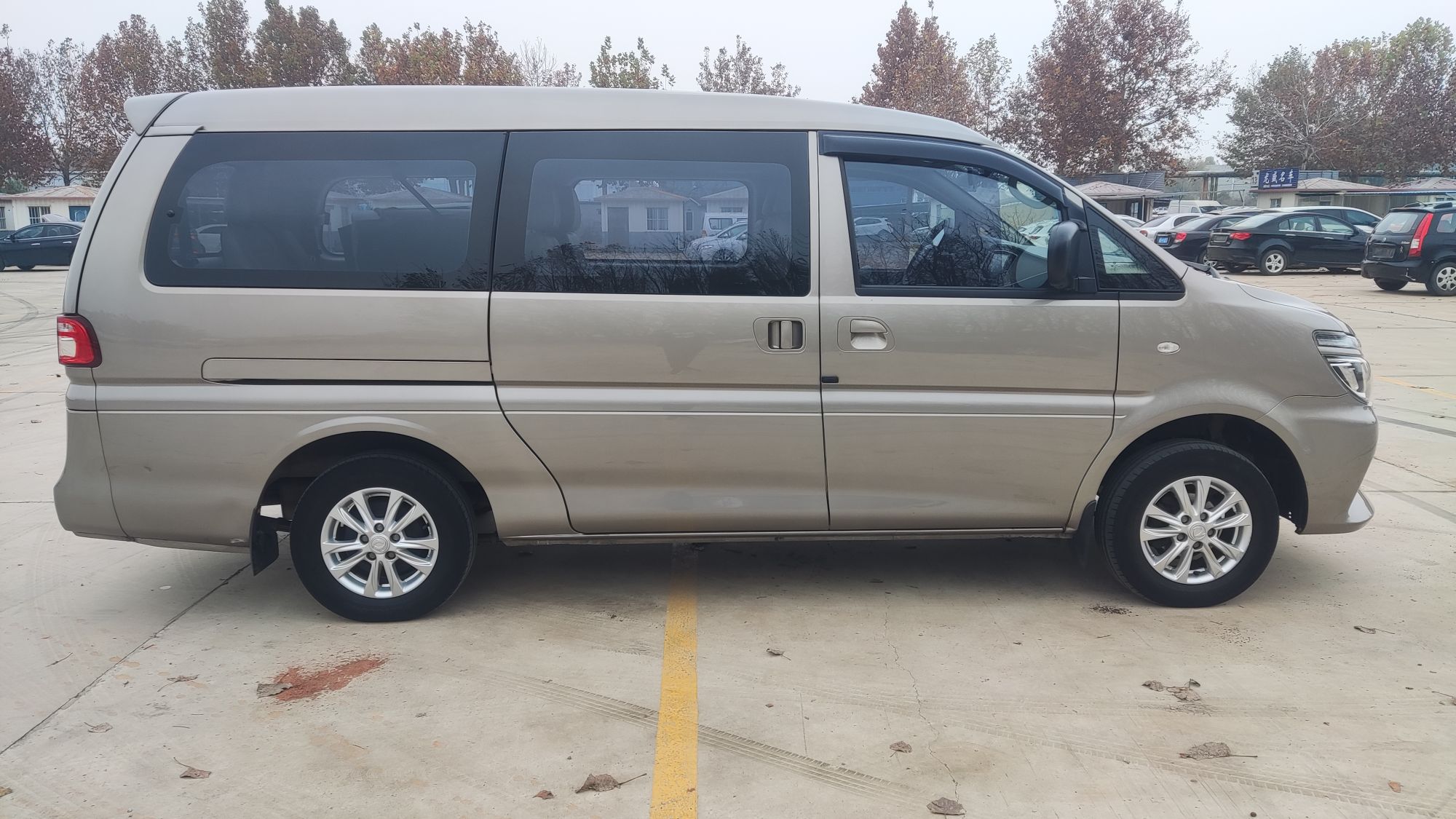 Used FORTHING Lingzhi 2019 M5L 1.6L 7-Seater Luxury Model China VI Standard
