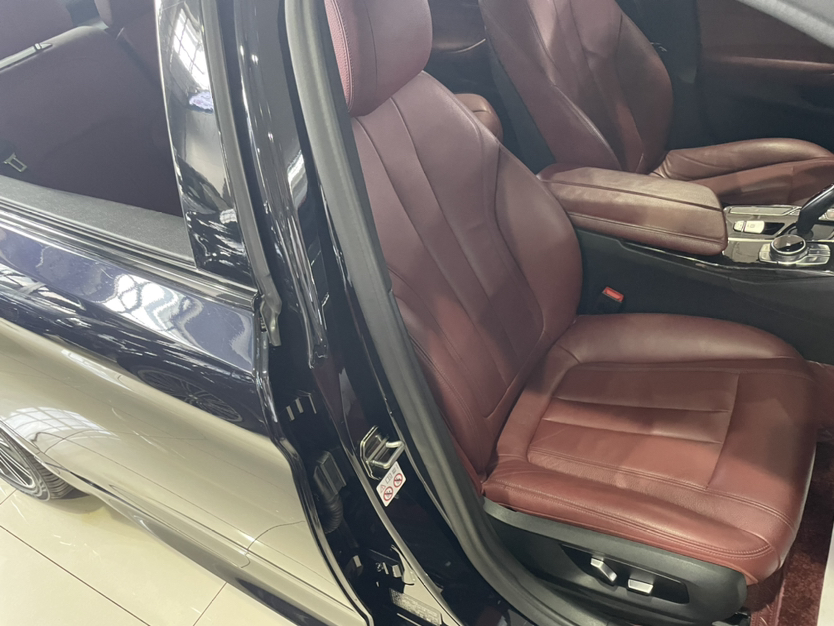 Used BMW 5 Series 2018 Facelifted 530Li xDrive M Sport Package
