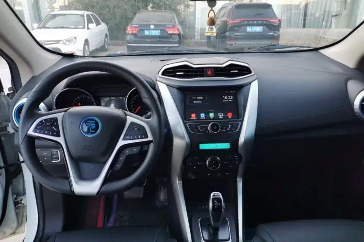 Used BYD Yuan New Energy 2019 EV360 Smart Connect Elite Model
