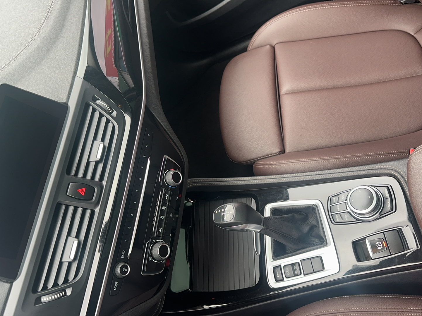 TDK.VehicleDetails.img