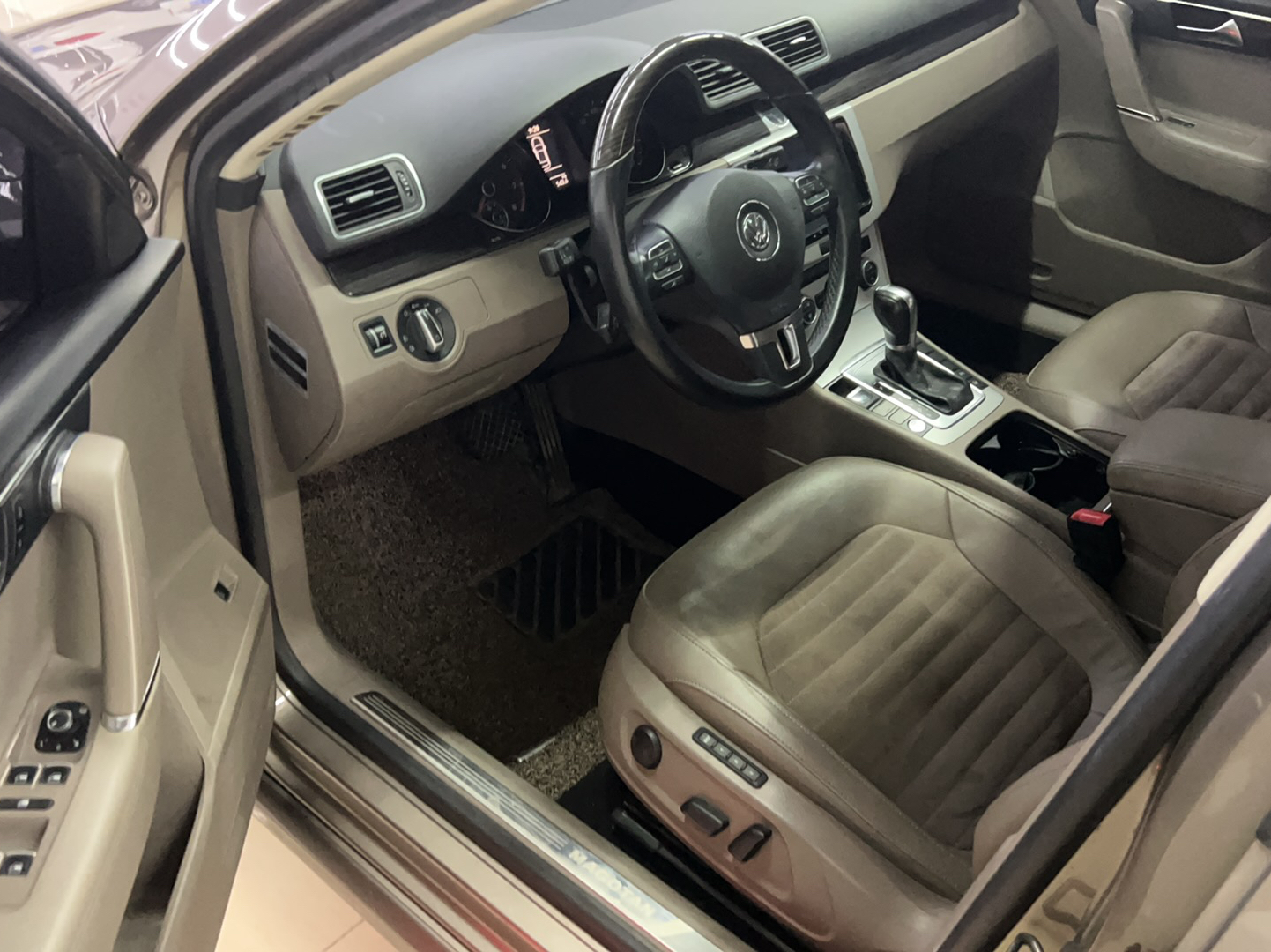 Used Volkswagen Magotan 2013 1.8TSI Prestige Model