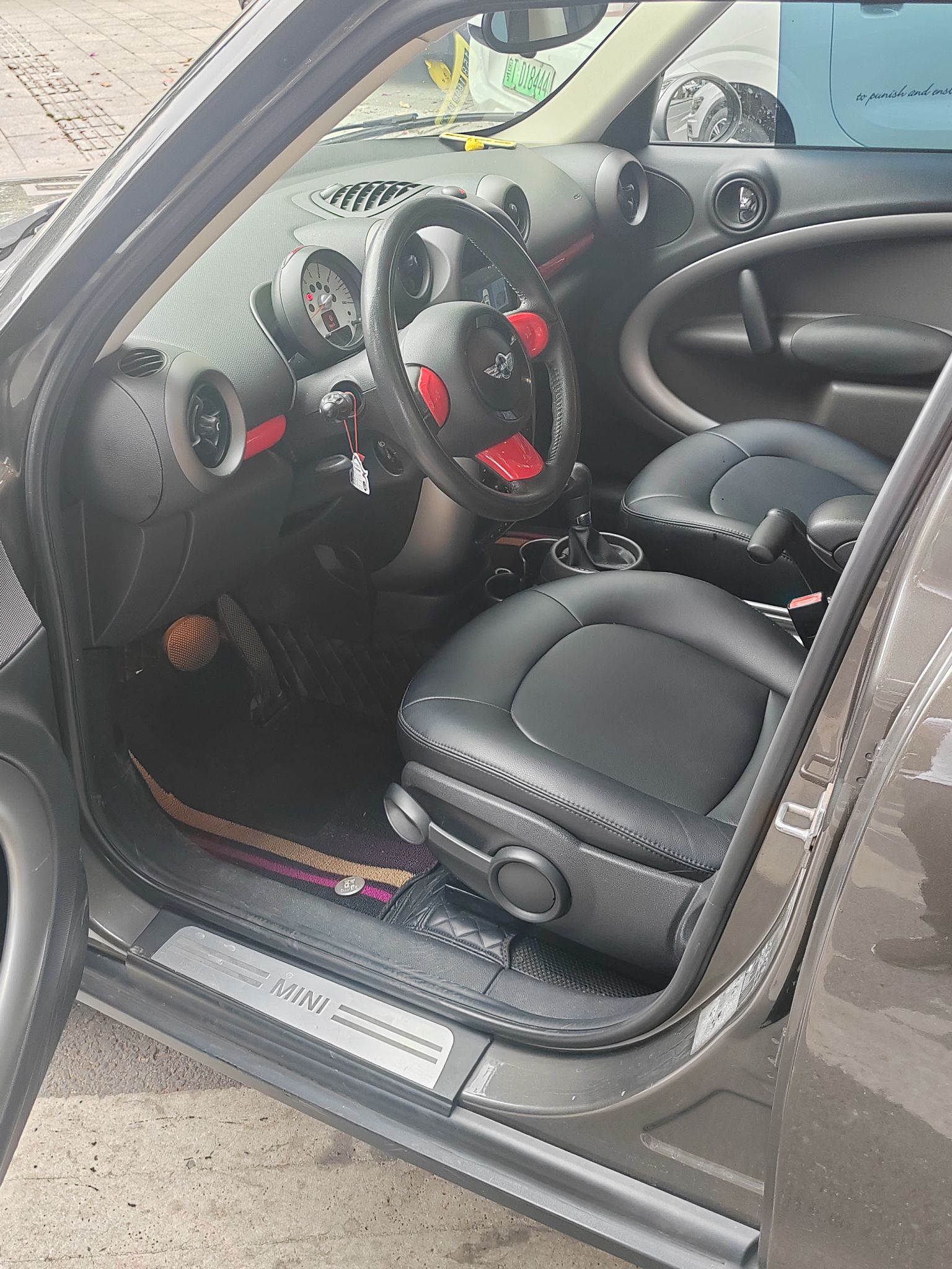 Used  Countryman 2011 1.6L ONE