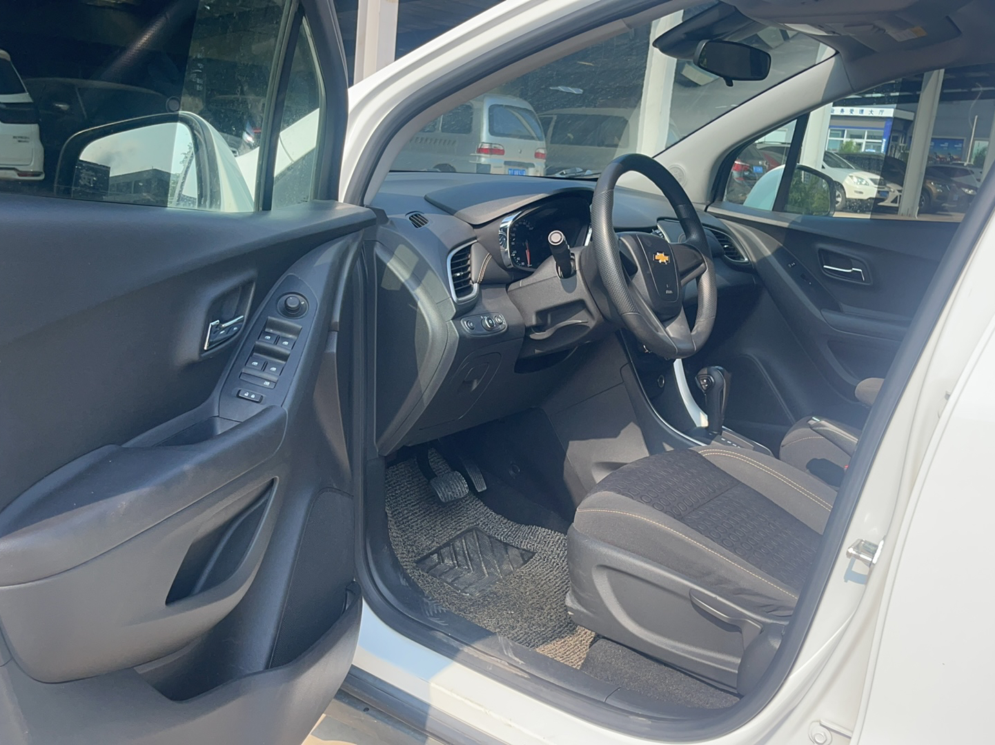 Used Chevrolet Trax 2018 330T Automatic Two-Wheel Drive Elite Model
