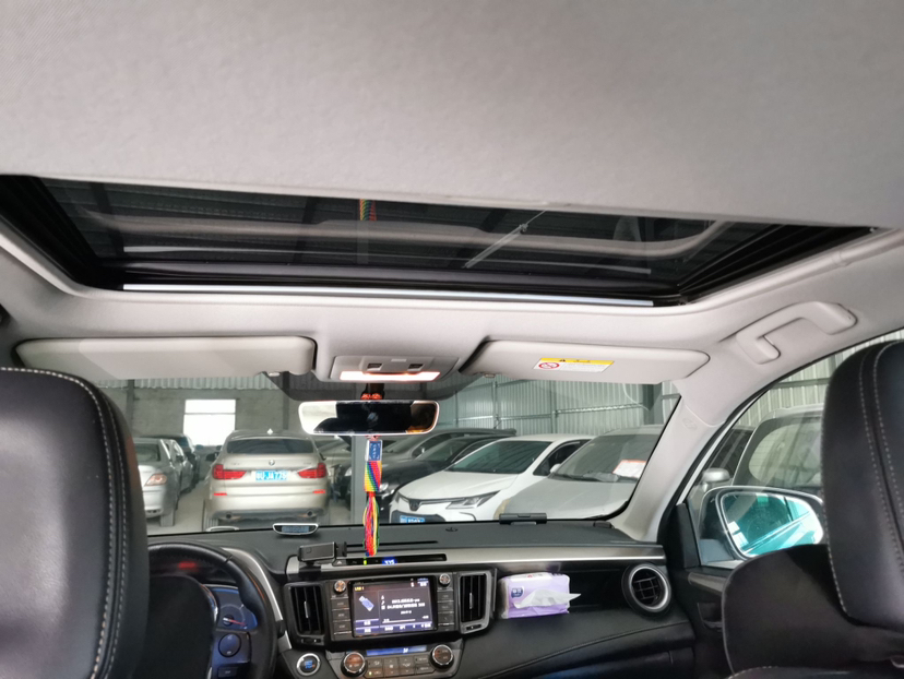 Used Toyota RAV4 2015 2.0L CVT Four-Wheel Drive New Edition
