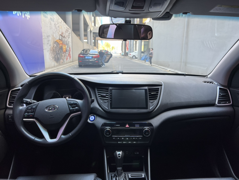 TDK.VehicleDetails.img