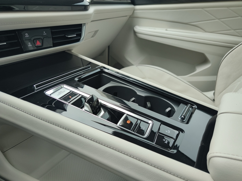 Used Volkswagen Viloran 2022 380TSI Prestige Edition
