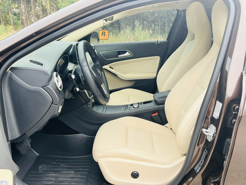 Used Mercedes-Benz GLA 2015 GLA 220 4MATIC Fashion Model