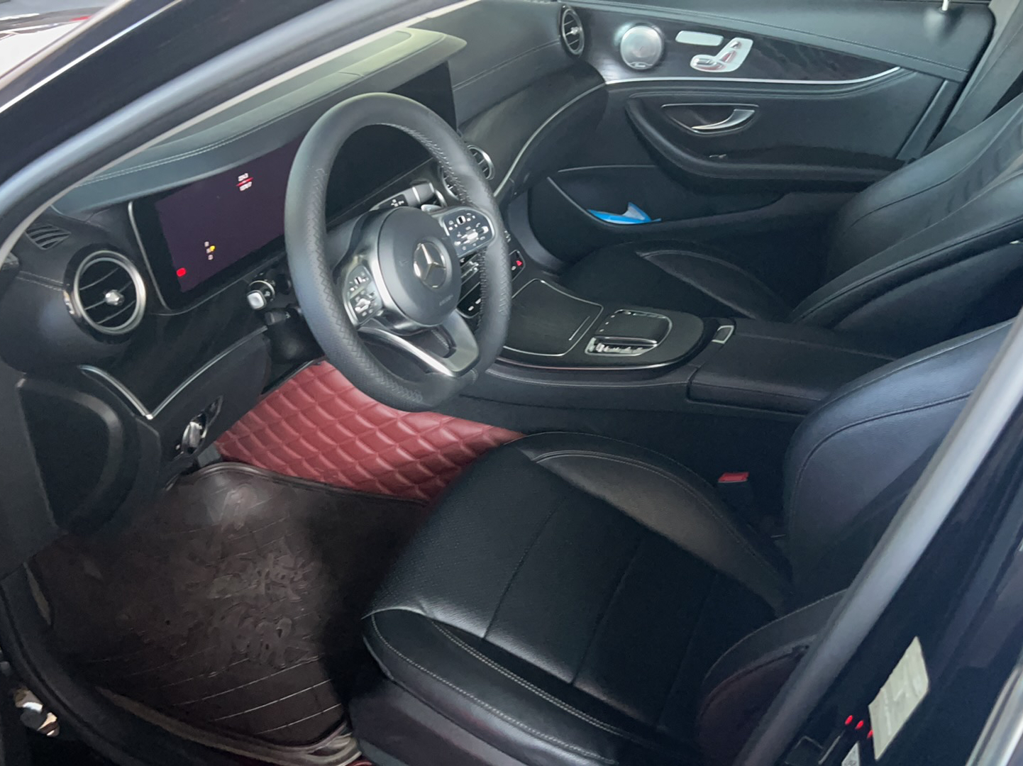 Used Mercedes-Benz E-Class 2019 E 300 L Sporty and Stylish Model
