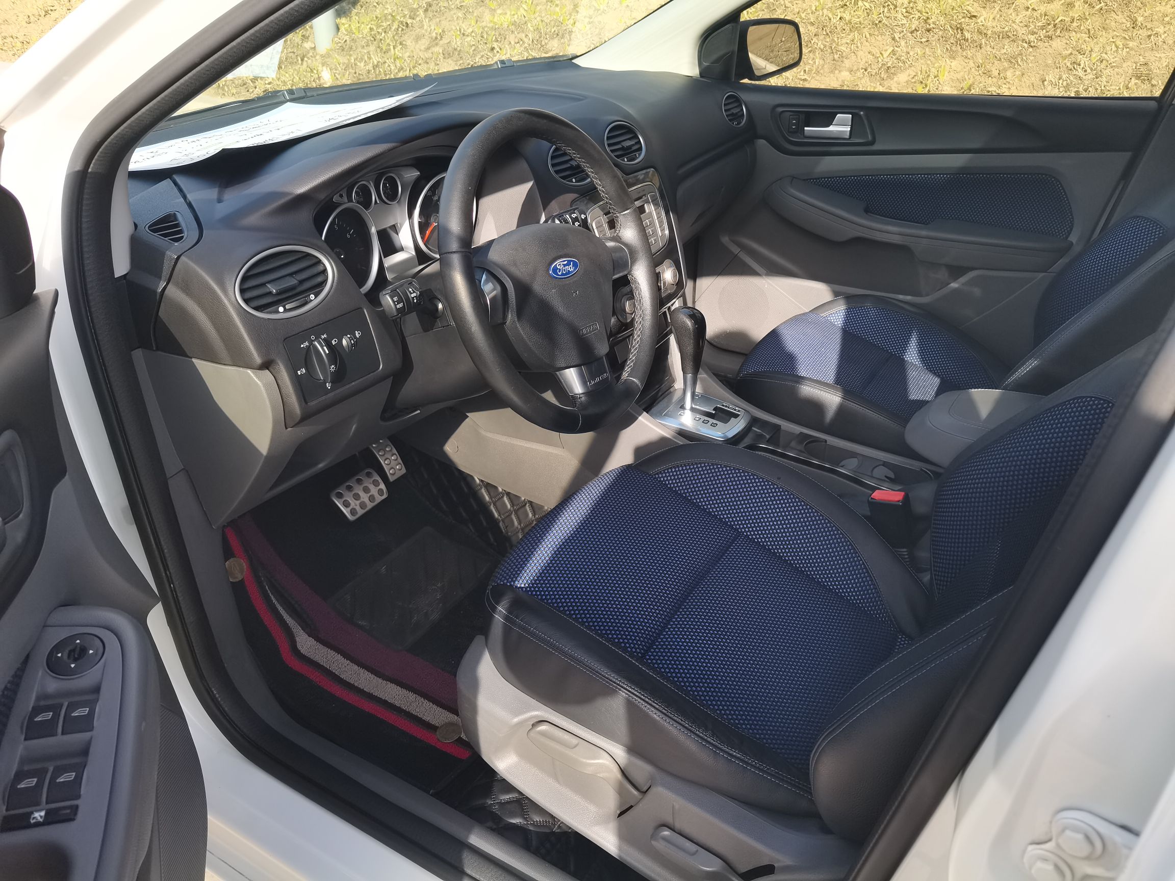 Used Ford Focus 2014 Hatchback Classic 1.8L Automatic Cool White Collector's Edition