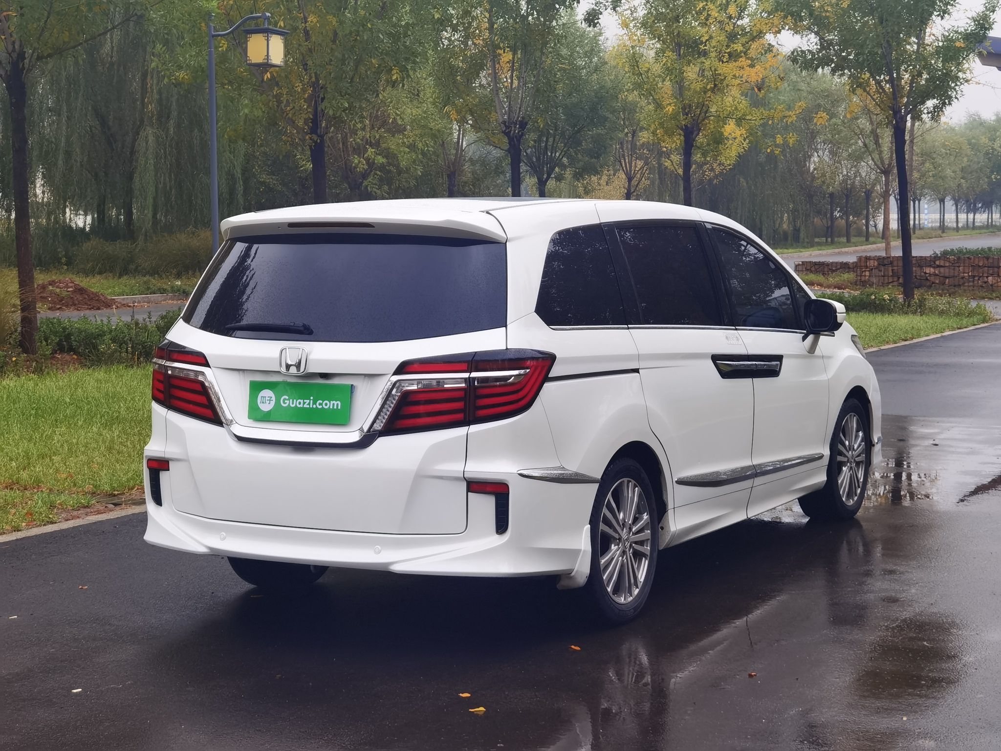 Used Honda Elysion 2016 2.4L Comfort Edition
