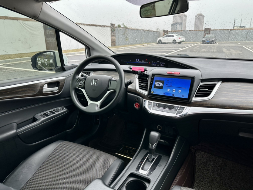 Used Honda Jade 2017 1.8L automatic Comfort version 5 seats
