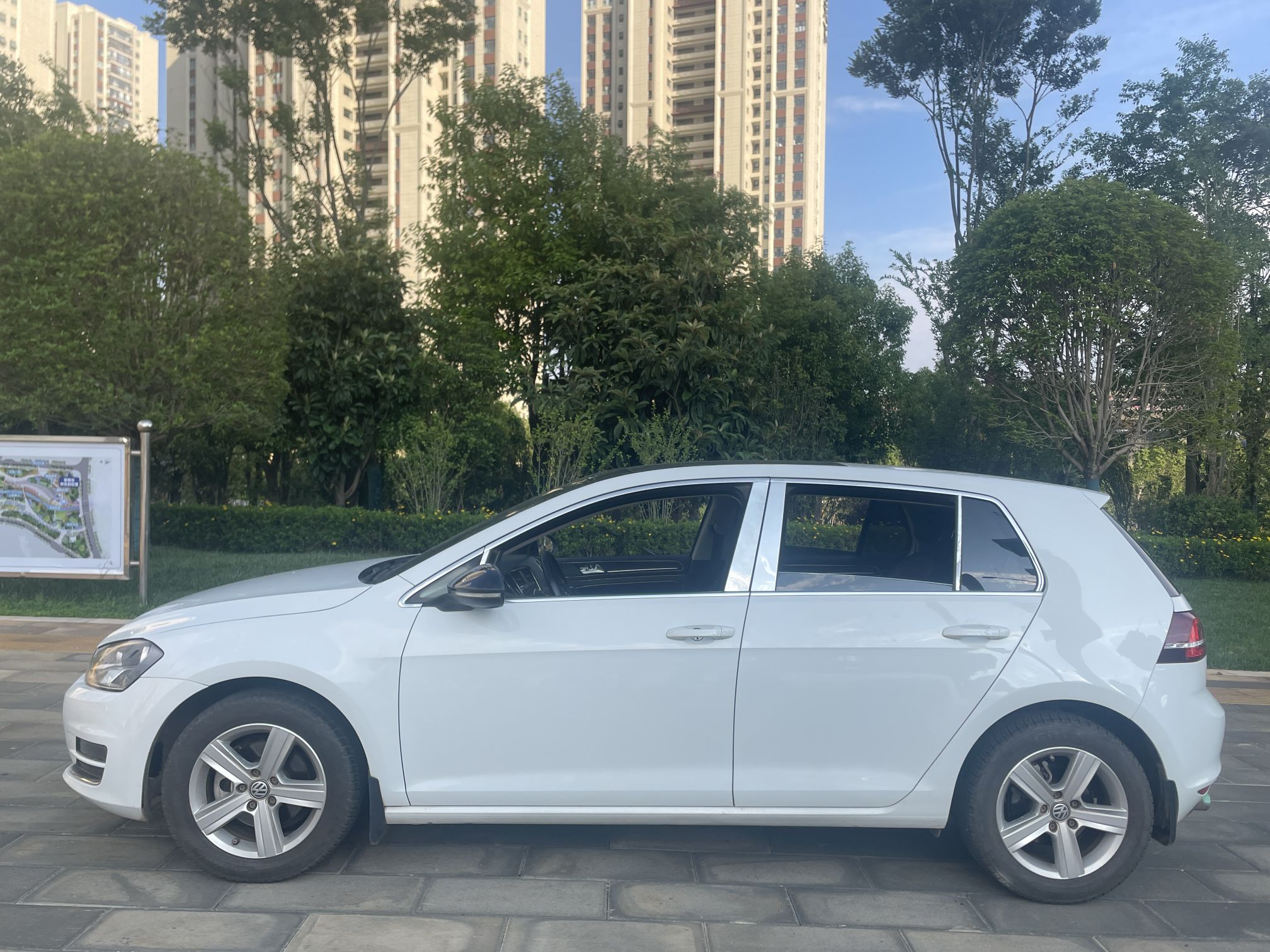 Used Volkswagen Golf 2017 230TSI Automatic Comfort Edition – Celebrating Milestone of One Million Units
