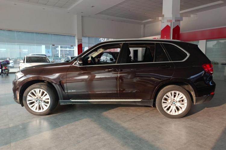 Used BMW X5 2017 xDrive28i
