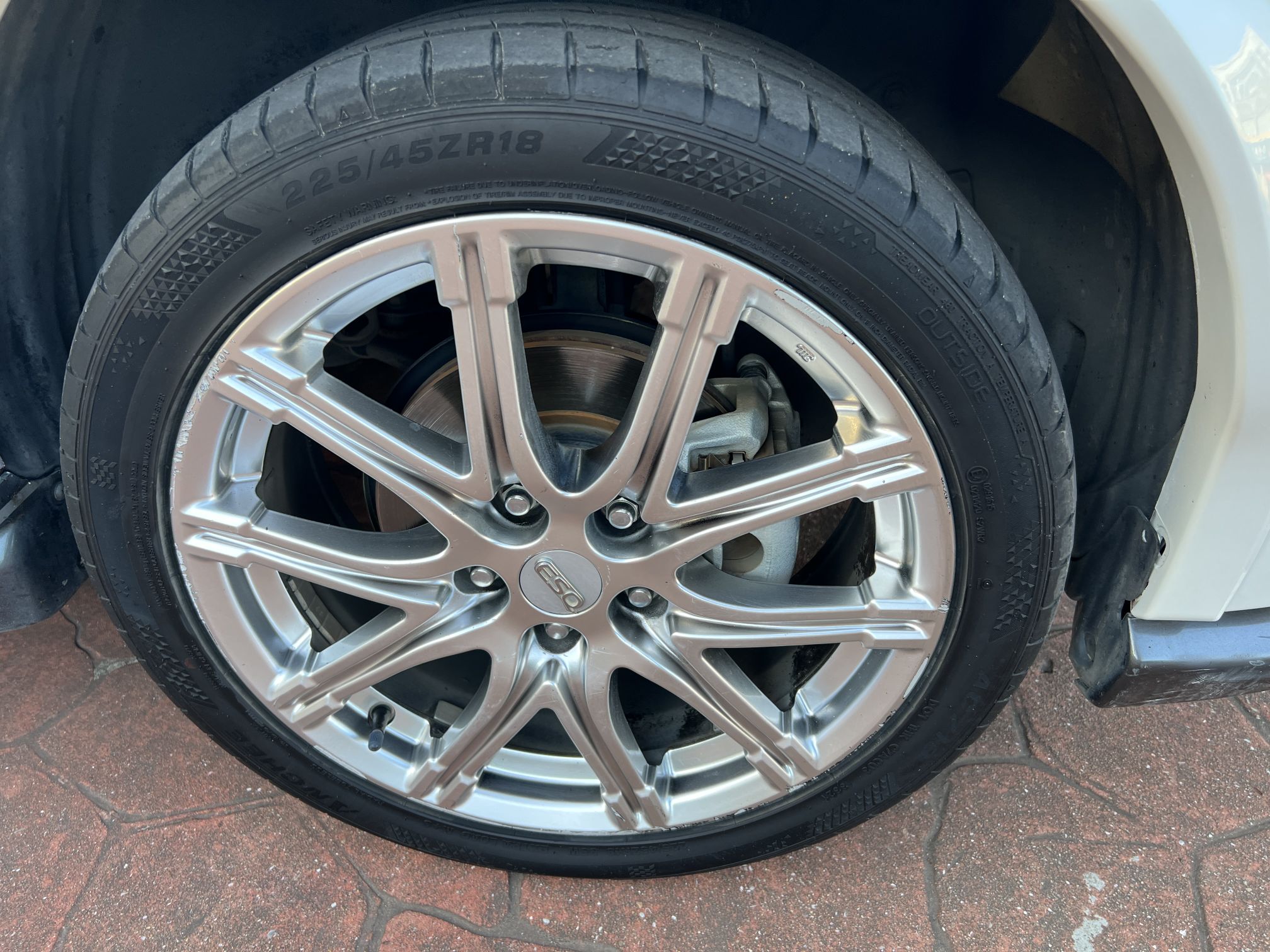 Used Infiniti ESQ 2014 1.6L Spontaneous Edition
