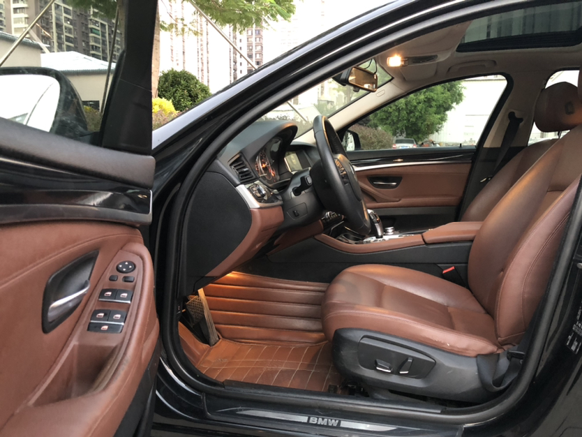 Used BMW 5 Series 2014 520i Elegant Edition
