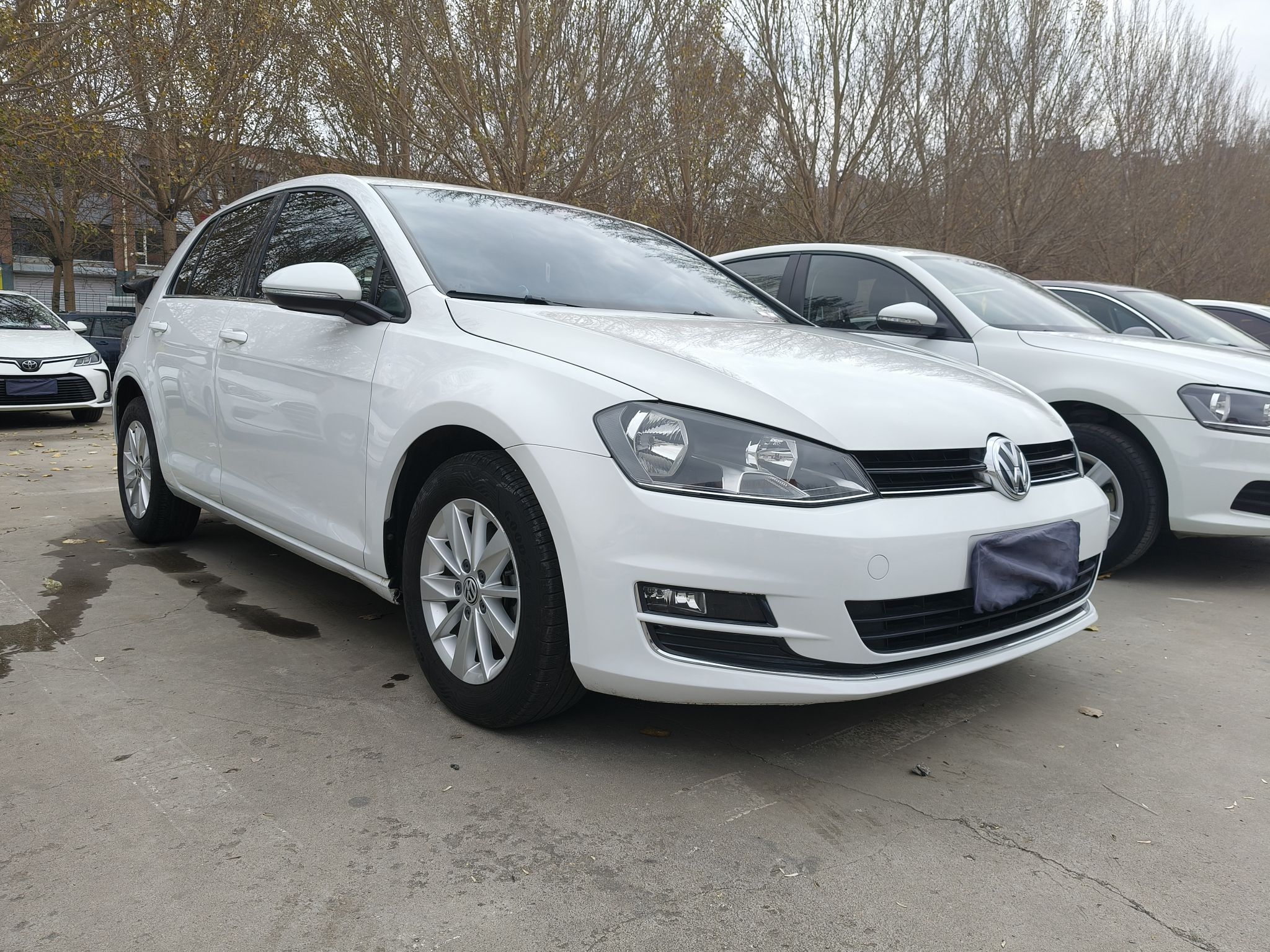 Used Volkswagen Golf 2016 1.6L Manual Fashion Edition
