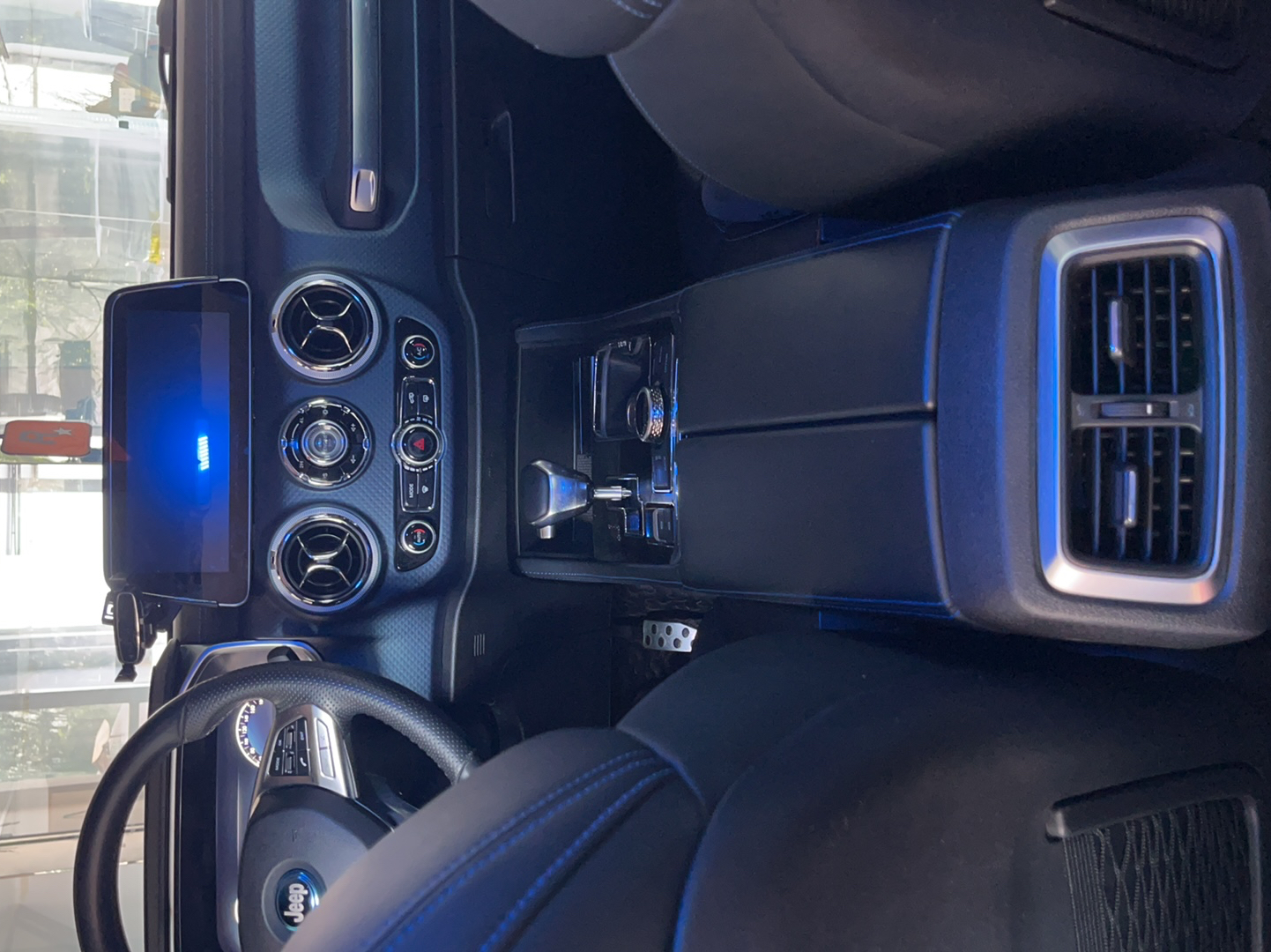 Used Beijing Auto BJ40 2018 PLUS 2.3T Automatic Four-Wheel Drive Flagship Version China V Emission Standard
