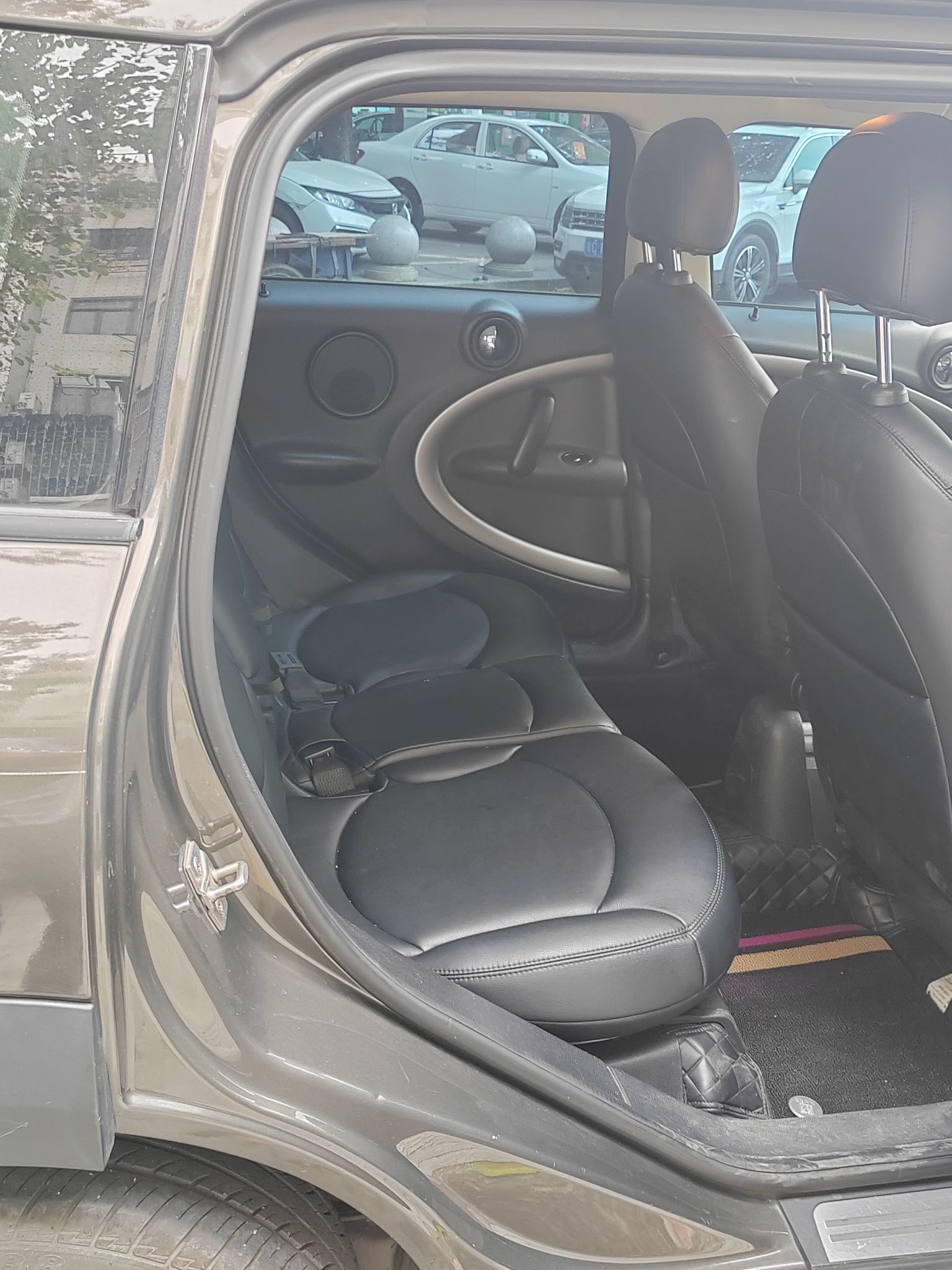 Used  Countryman 2011 1.6L ONE