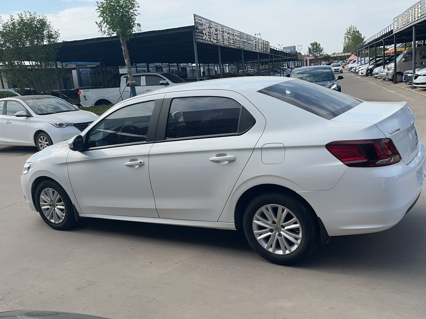 Used Peugeot 301 2017 1.6L Automatic Comfort Edition
