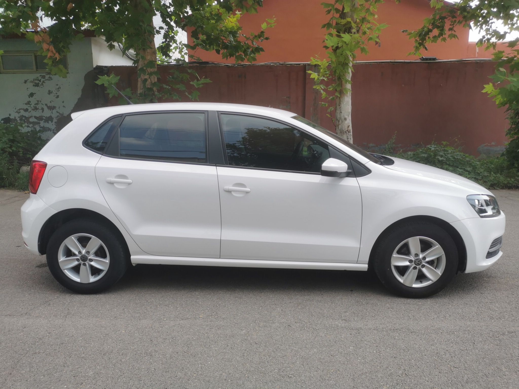 Used Volkswagen Polo 2016 1.4L Manual Fashion Model
