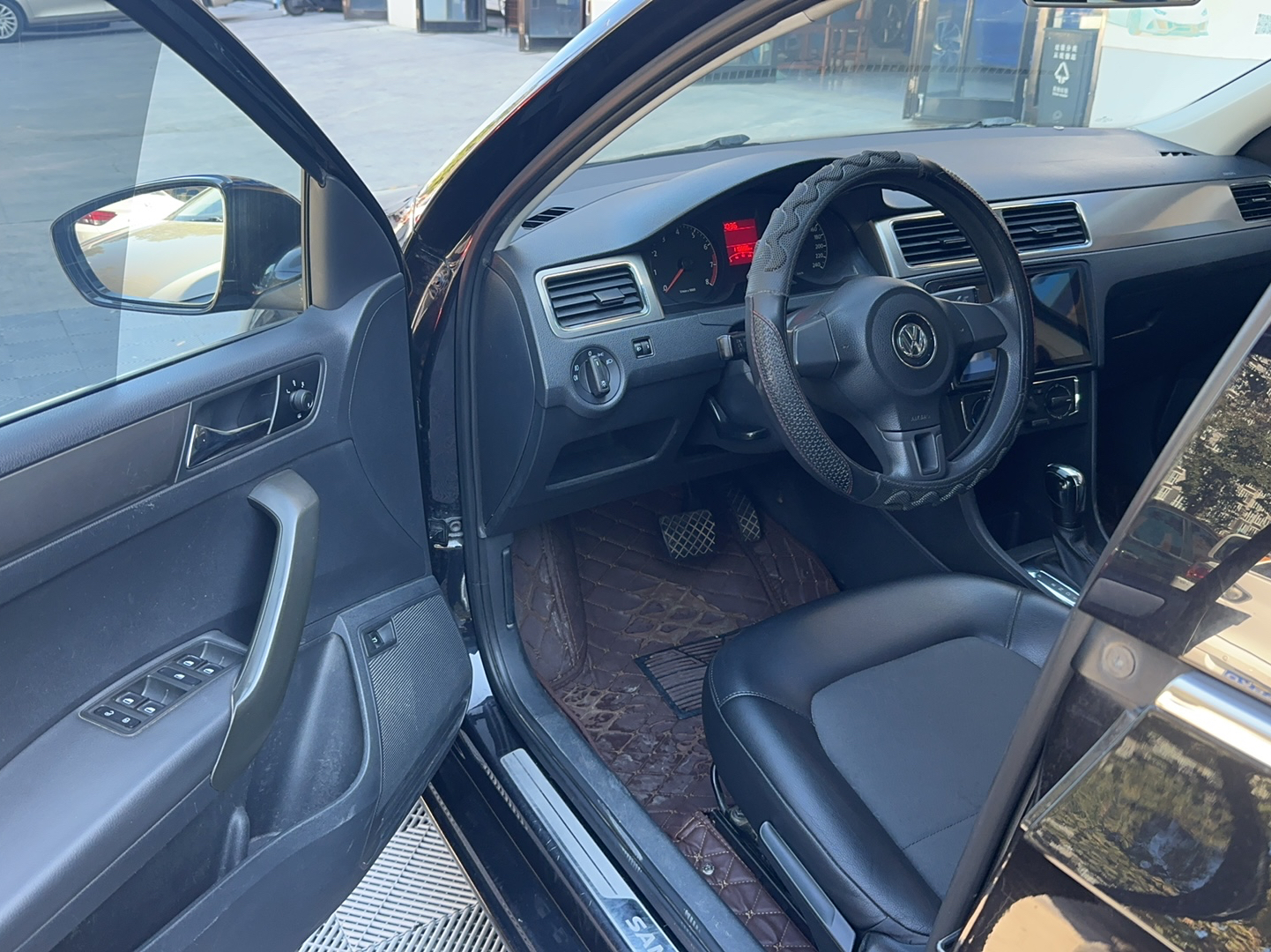 Used Volkswagen Santana 2015 1.6L Automatic Comfort Edition
