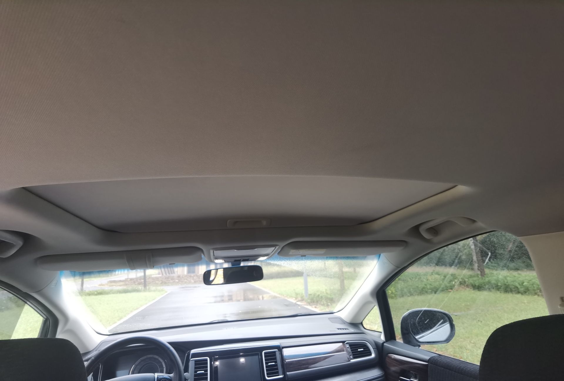 Used Honda Elysion 2016 2.4L Comfort Edition
