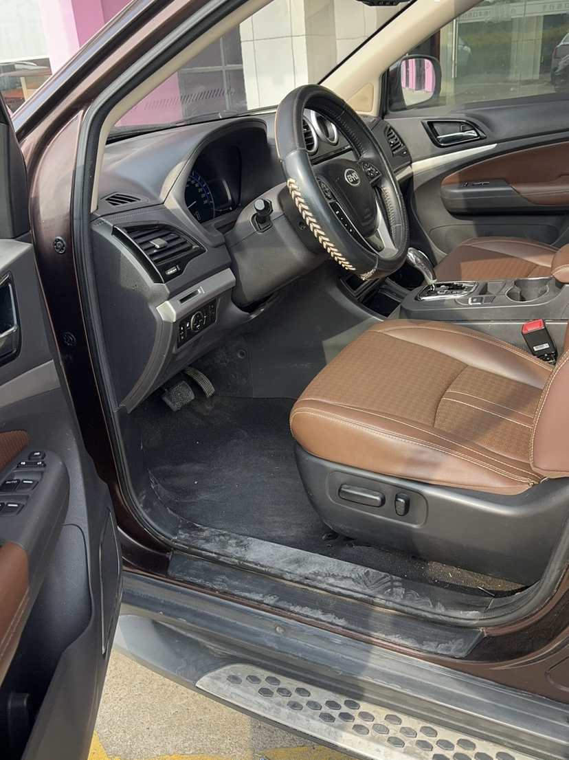 Used BYD S7 2015 2.0T Upgraded Automatic Luxury Version
