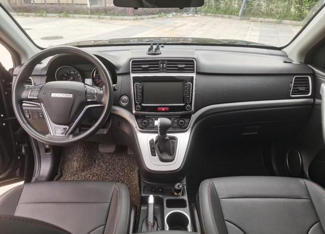 Used Haval M6 2019 1.5T DCT Two-Wheel Drive Value Edition China VI Standard
