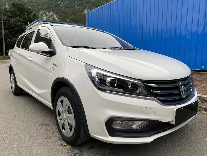 Used Baojun 310W 2017 1.5L Manual Comfort Version China VI Emission Standard