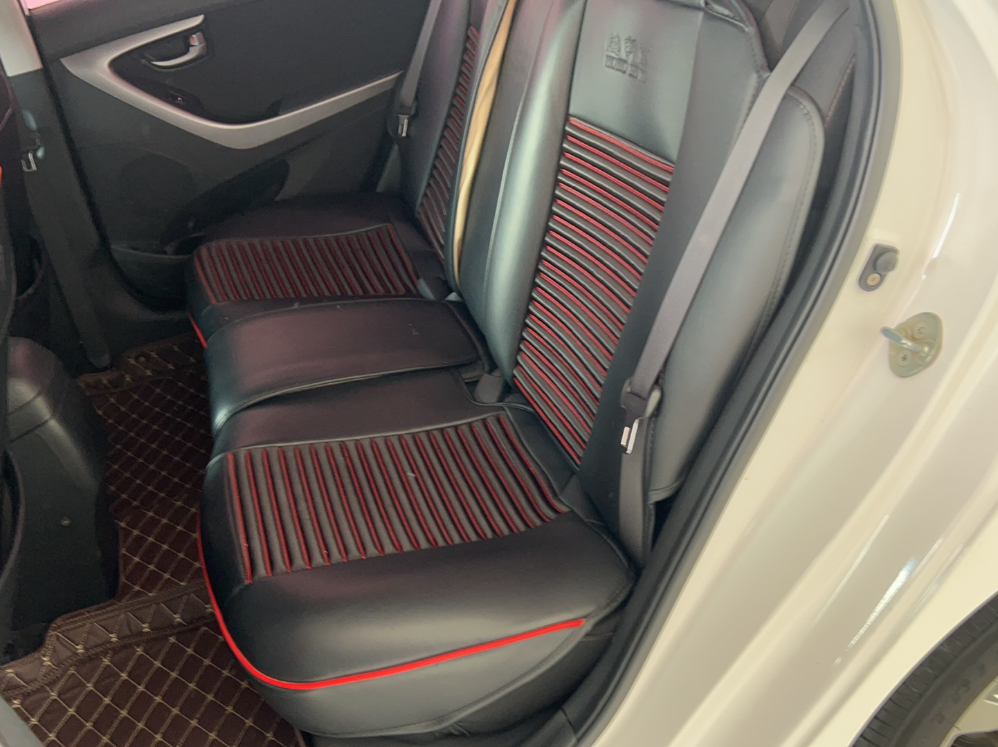 Used Hyundai Elantra 2016 1.6L Automatic Smart Version
