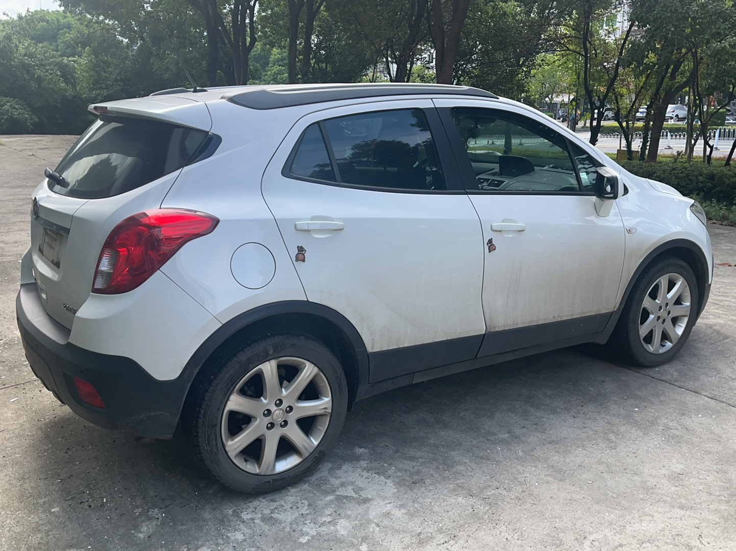 Used Buick Encore 2015 1.4T Automatic Two-Wheel Drive Urban Elite Version
