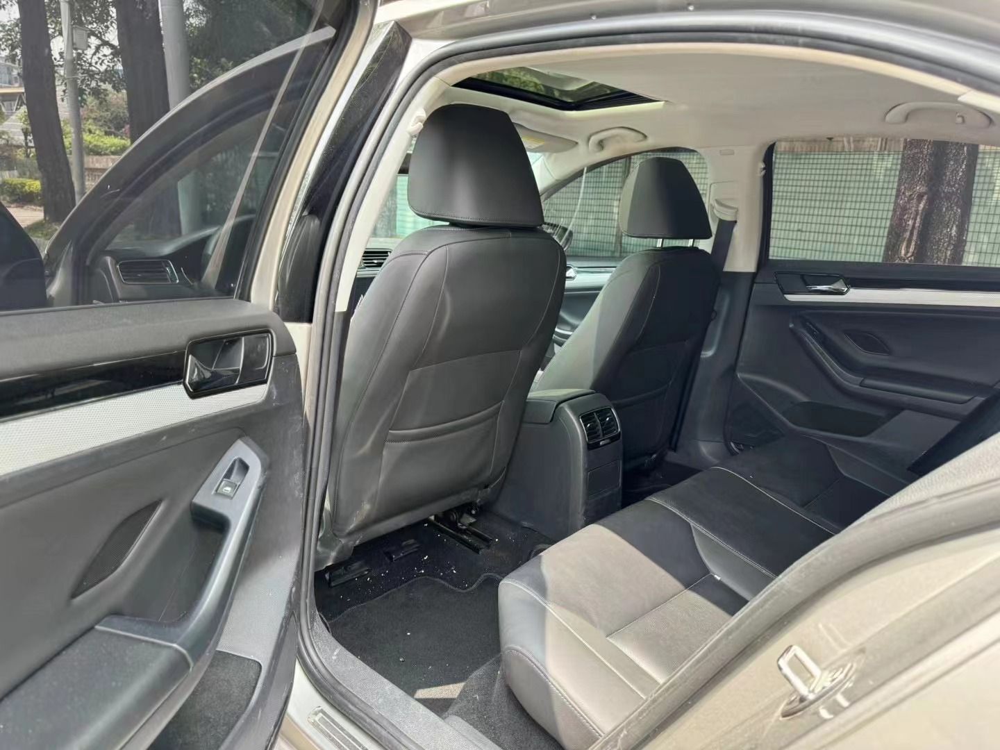 Used Volkswagen Sagitar 2017 230TSI Automatic Comfort Version
