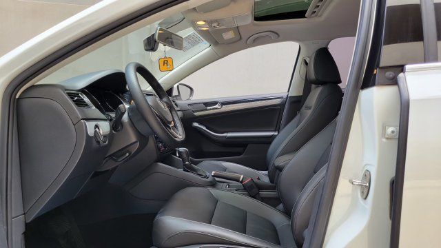 Used Volkswagen Sagitar 2017 230TSI Automatic Comfort Version
