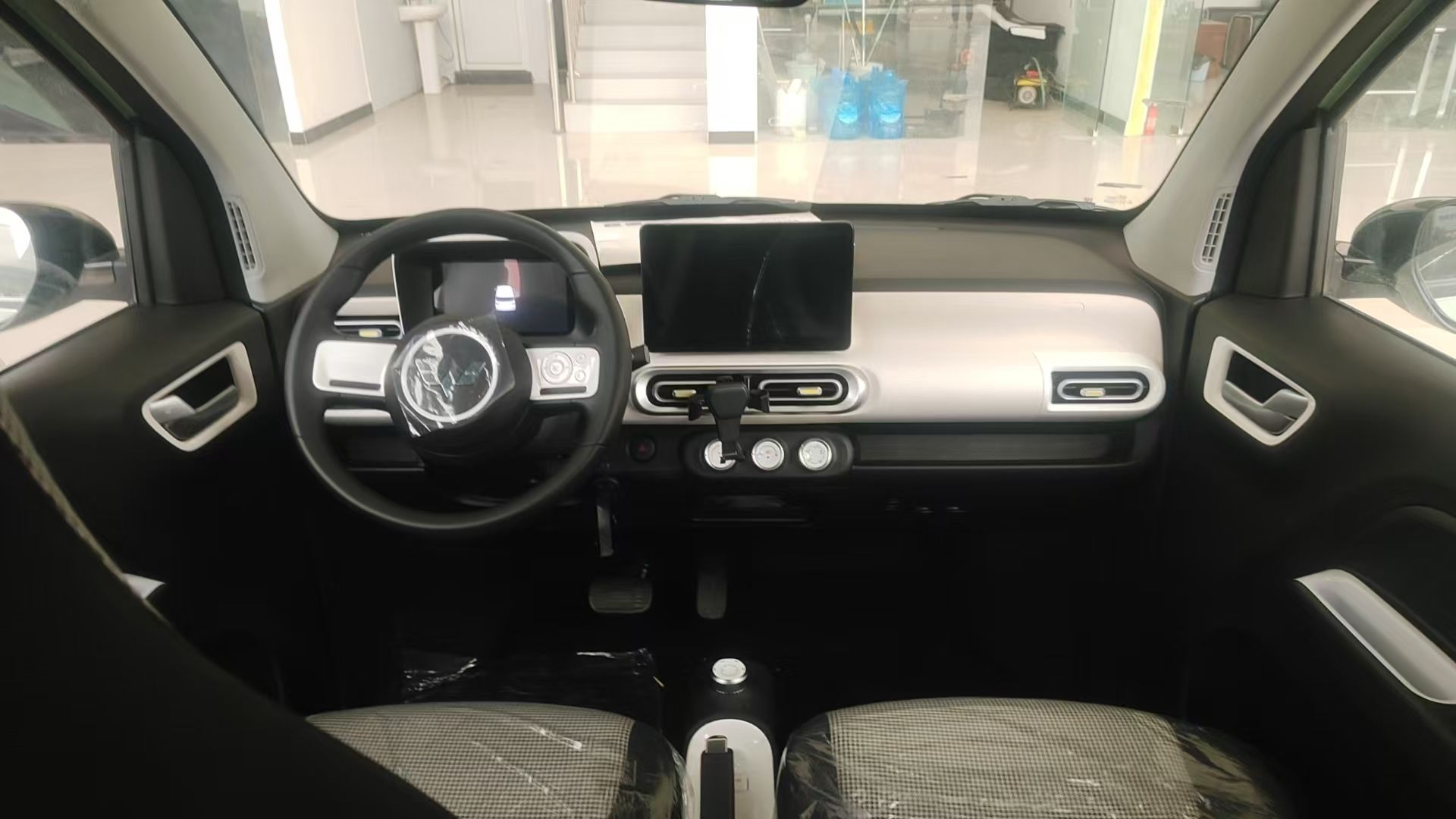 Used Wuling Hongguang MINIEV 2024 3rd Generation 215km Youth Edition
