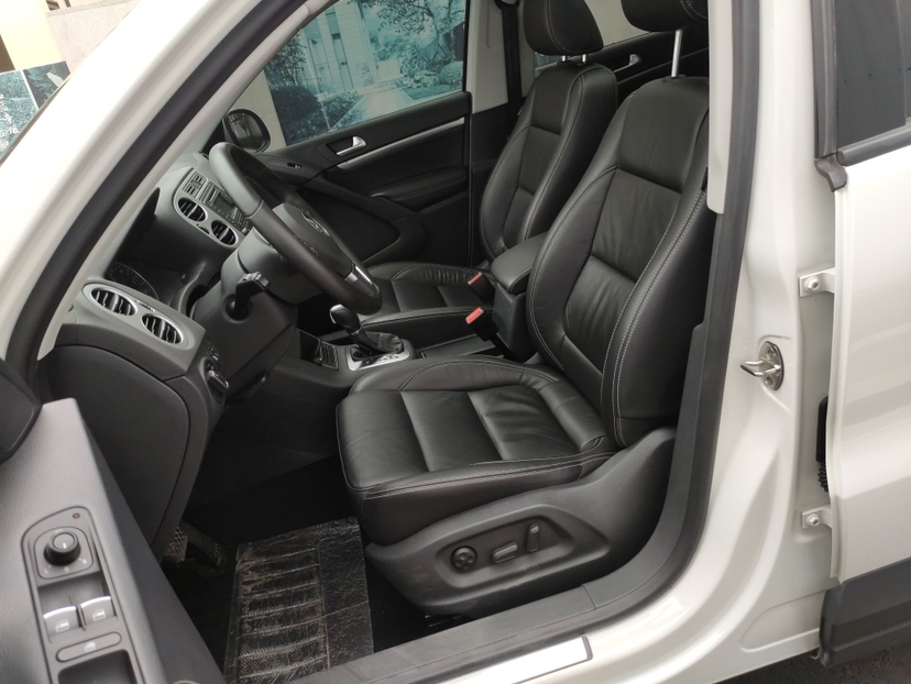 Used Volkswagen Tiguan 2017 300TSI Automatic Two-Wheel Drive Silk Road Comfort Edition
